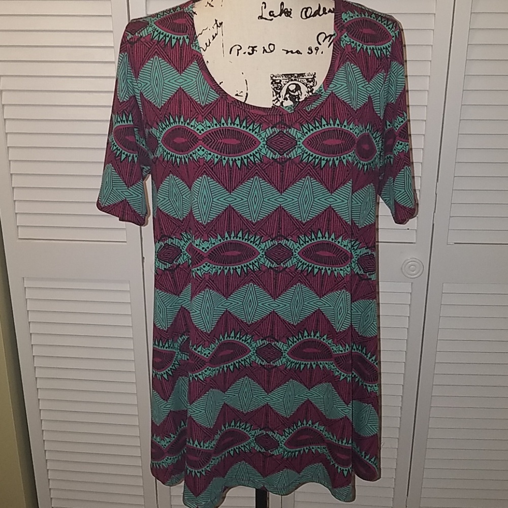 LuLaRoe perfect tee maroon teal green black M